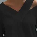 Top elegante da donna con scollo a V asimmetrico, perfetto per il lavoro e le feste
