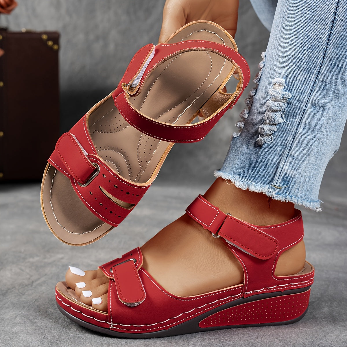 Ilaria™ | Sandalo con zeppa e cinturini regolabili