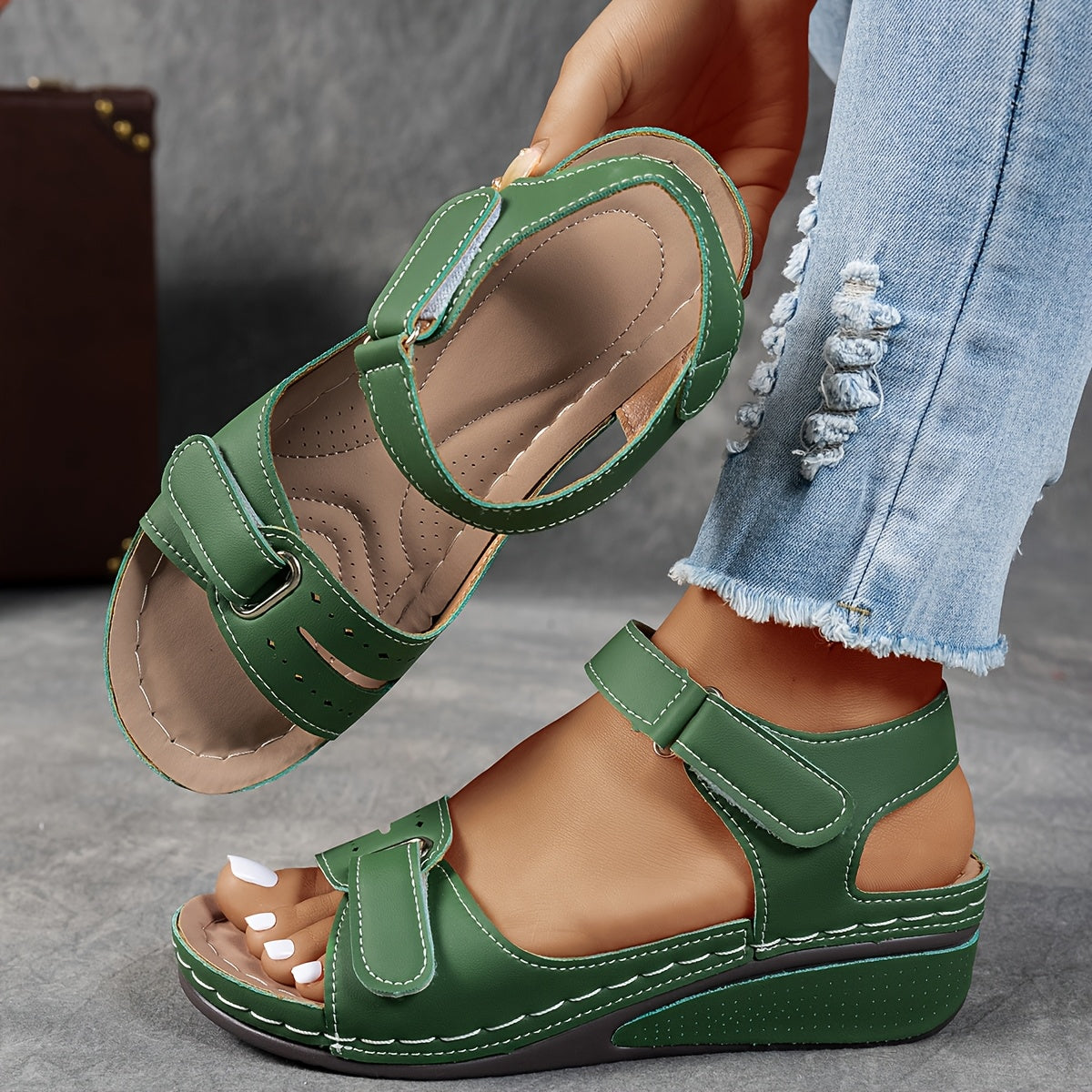 Ilaria™ | Sandalo con zeppa e cinturini regolabili