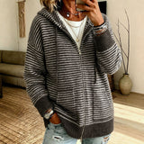 Cardigan rigato donna con cappuccio - Morbido e casual