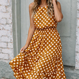 Abito da donna a pois – Taglio femminile e stile rétro chic