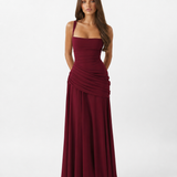 Enni – Abito Maxy Plissettato con Scollo Quadrato