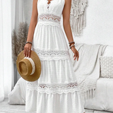 Abito in pizzo con scollo a V – Vestito elegante da donna