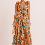 Maxi abito in chiffon con scollo a V e motivo floreale 3D con dettagli cut-out