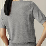 Maglione da donna in maglia fine con maniche corte e bordi a coste