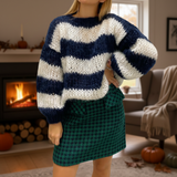 Maglione donna a maglia grossa con ampie righe e maniche a palloncino