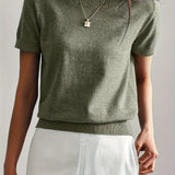 Maglione da donna in maglia fine con maniche corte e bordi a coste