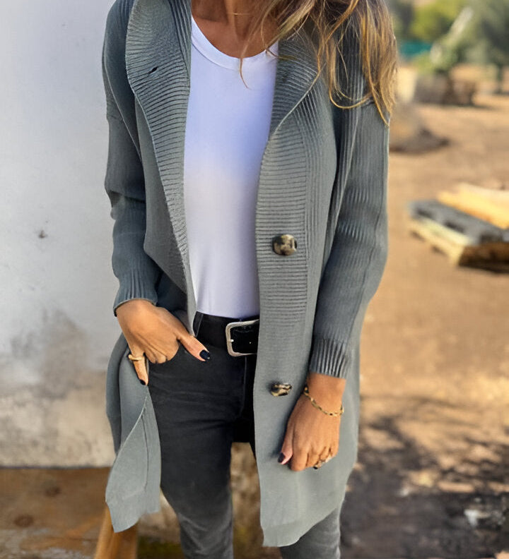 Felpa con cappuccio da donna | Modello lungo e abbottonatura a polo