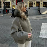 Felpa con cappuccio da donna | Cappuccio trapuntato e vestibilità oversize