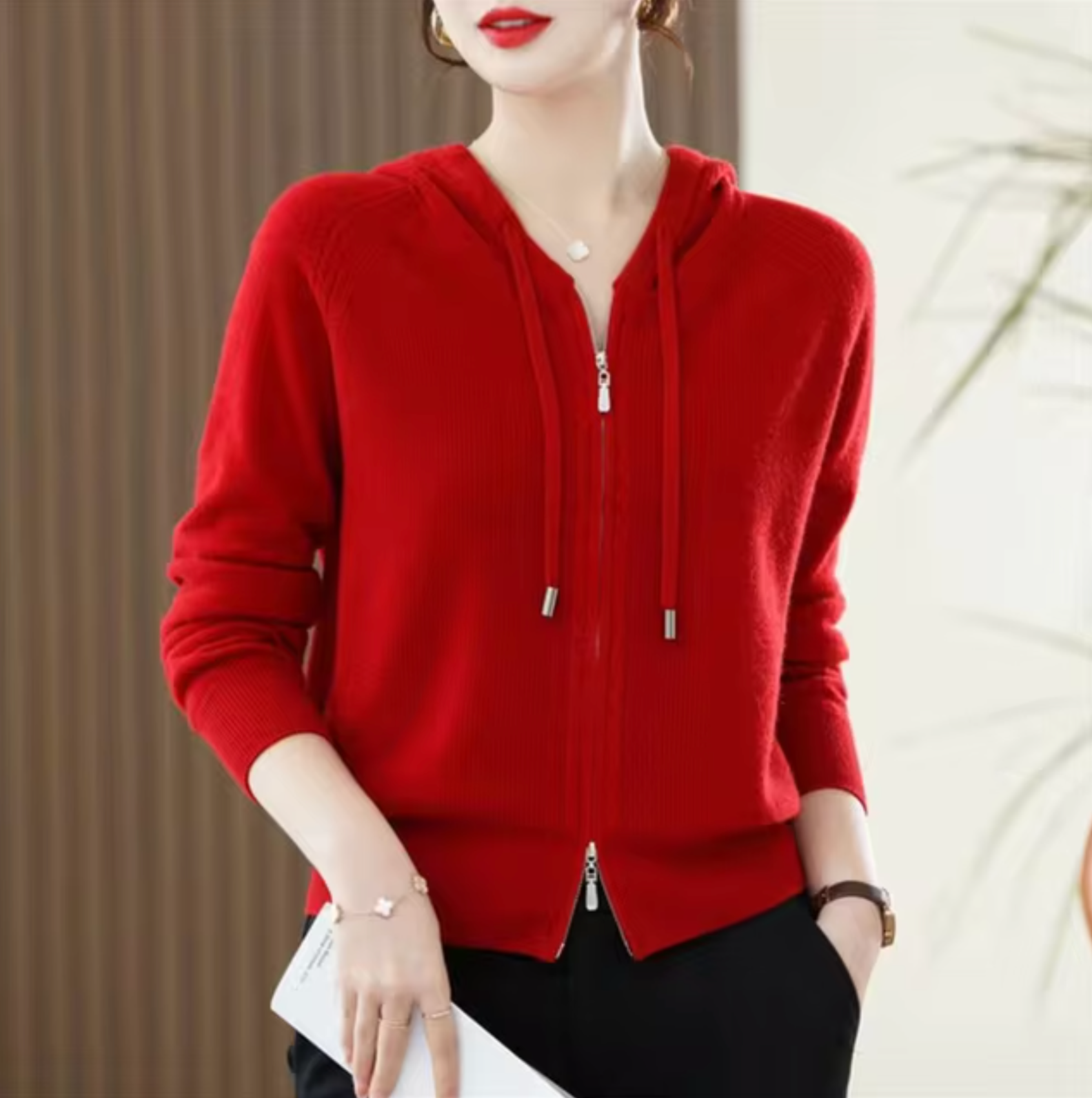 Felpa con cappuccio da donna | Cappuccio in maglia e cerniera a due vie