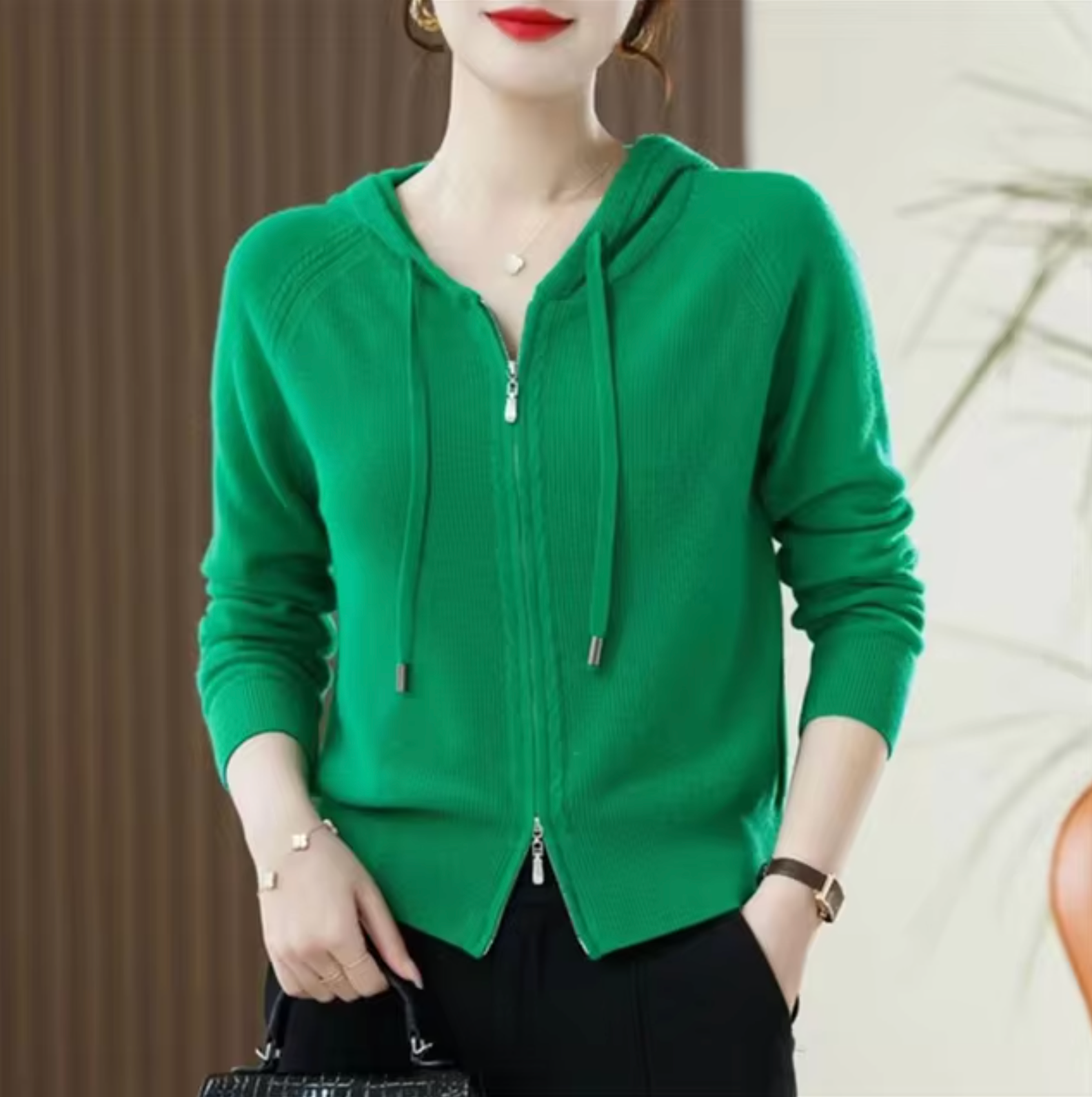 Felpa con cappuccio da donna | Cappuccio in maglia e cerniera a due vie