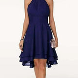 Abito da cocktail da donna a trapezio, lunghezza al ginocchio - con scollo all'americana e volant in chiffon, senza maniche, stile festa