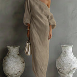 Abito lungo donna | Design monospalla con maniche a volume