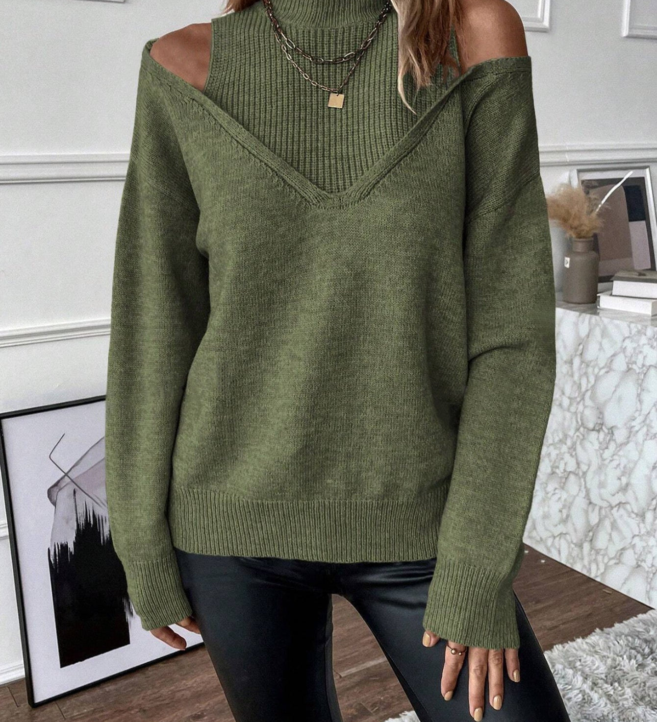Maglione da donna a collo alto con spalle scoperte – maglia a strati per l’inverno
