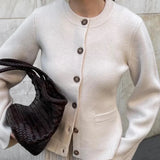 Pullover da donna | Abbottonatura e scollo rotondo