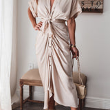 Maxi abito da donna, sofisticato ed elegante, con chiusura a bottoni