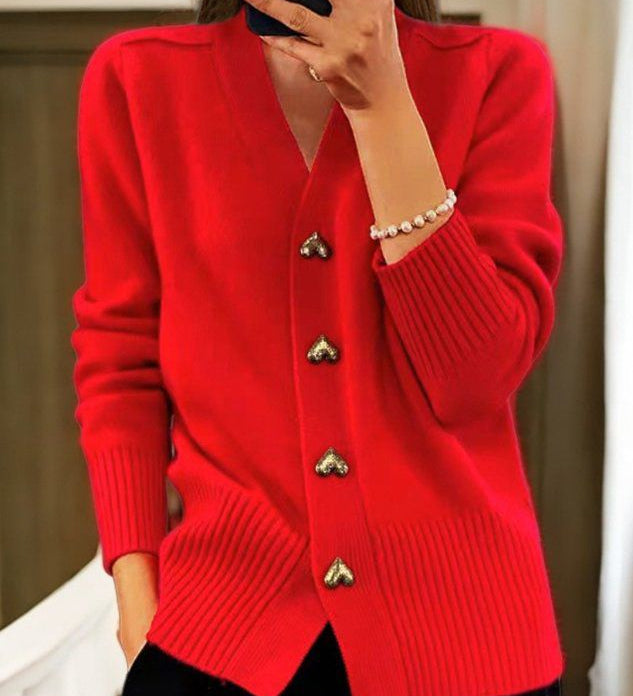 Cardigan in maglia da donna con bottoni a forma di cuore – elegante strato con scollo a V per uno stile quotidiano