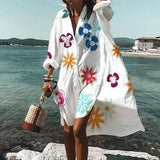 Abito camicia alla moda e fluido Abito bianco