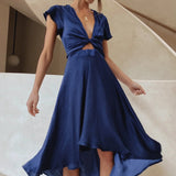 Elegante abito midi in raso con scollo a V profondo da donna maniche a farfalla e gonna asimmetrica fluida