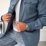 Camicia da uomo con bottoni eleganti e di qualità