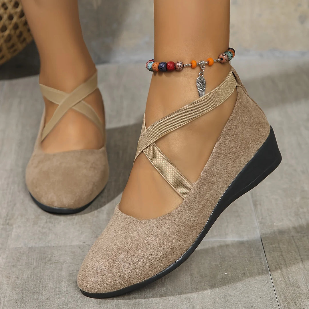 Viola™ | Ballerina con cinturino e zeppa comfort