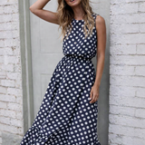 Abito da donna a pois – Taglio femminile e stile rétro chic