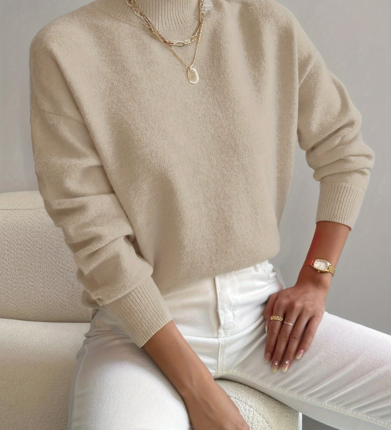 Maglione Donna con Collo Alto – Morbido Maglione Minimalista per Autunno e Inverno