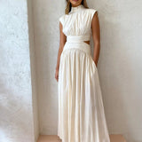 Abito Femminile Scollo Ingiottito – Adatto per Occasioni Festive, Con Dettagli Cut-Out