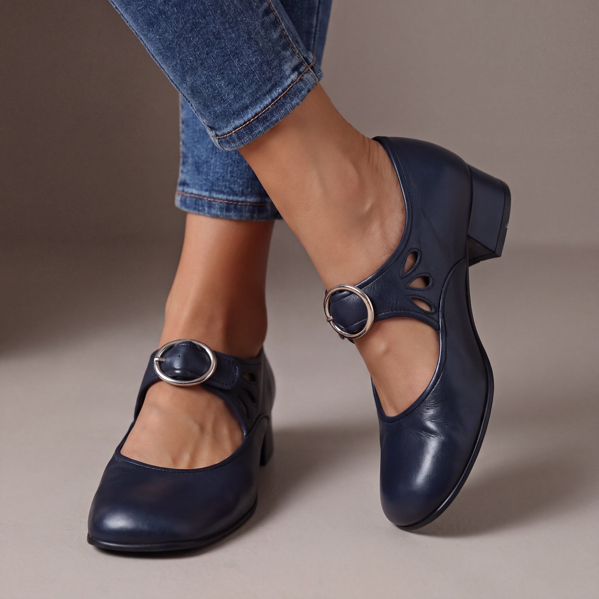 Lucia™ | Mary Jane in pelle con cinturino