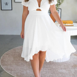 Elegante abito midi in raso con scollo a V profondo da donna maniche a farfalla e gonna asimmetrica fluida